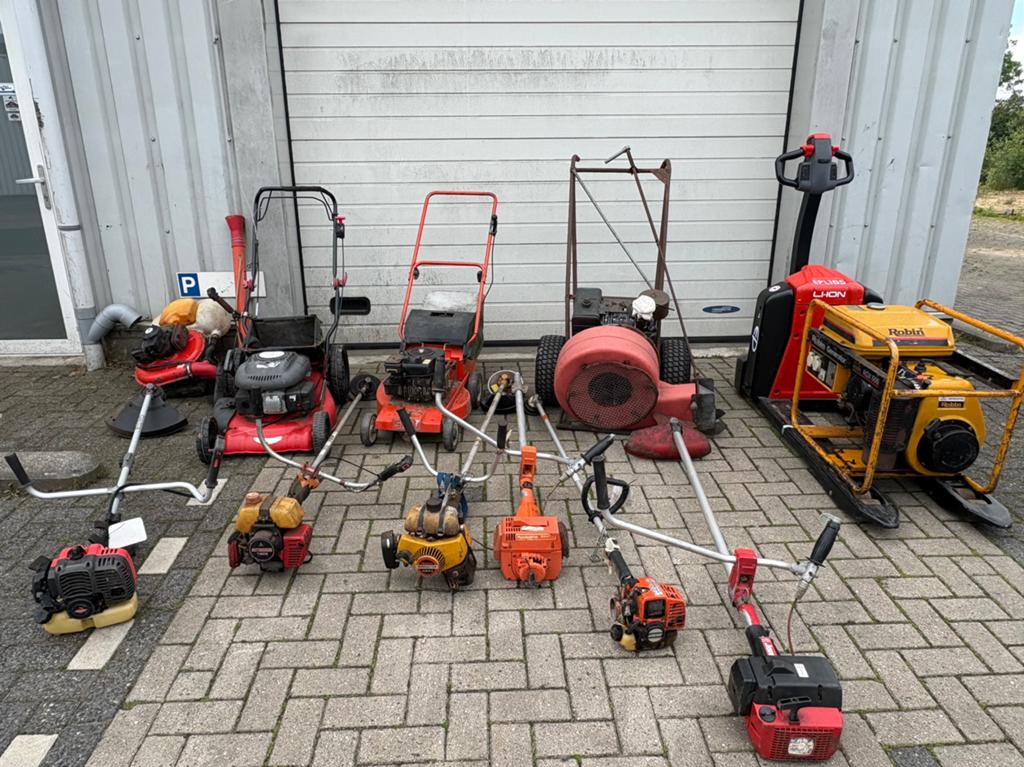 Partije tuinmachines opknappers, Ophalen