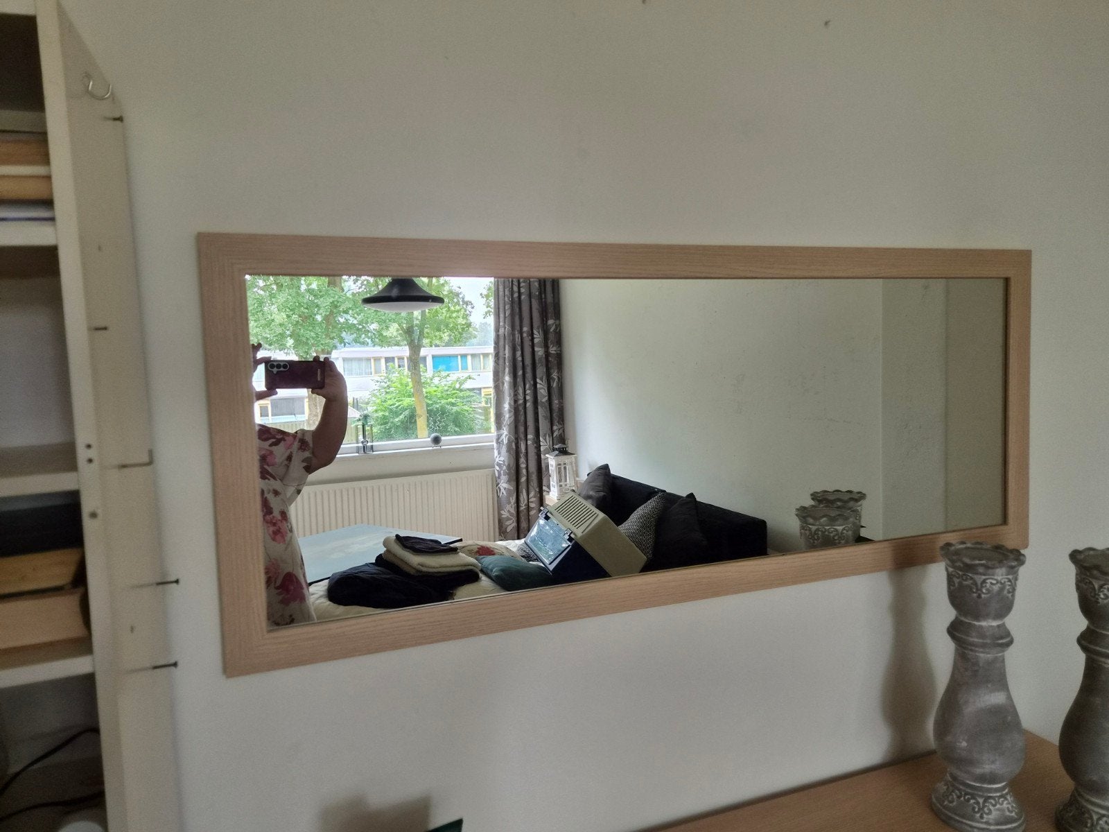 Ladenkast met spiegel, Ophalen, 100 tot 150 cm, Zo goed als nieuw, 25 tot 50 cm
