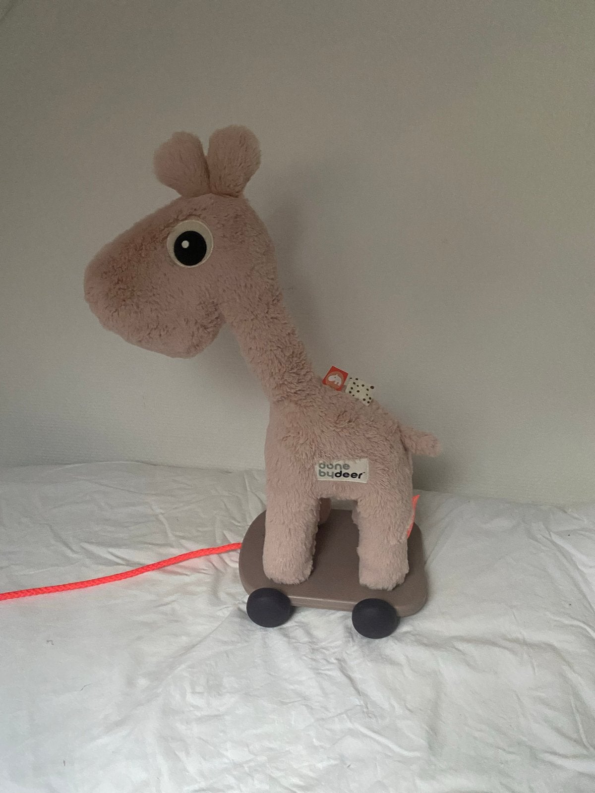 Done by Deer trekdier Elphee de Olifant, Ophalen of Verzenden, Zo goed als nieuw, Overige typen, Met wieltjes