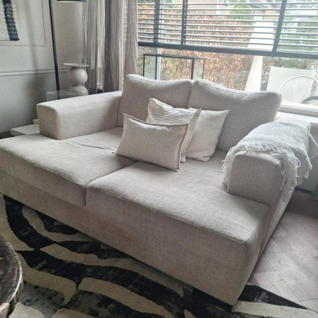 Diep creme licht beige lounger 2 zitter ! 180x 140 cm, Huis en Inrichting, Gebruikt, 125 tot 150 cm, 150 tot 200 cm, Tweepersoons