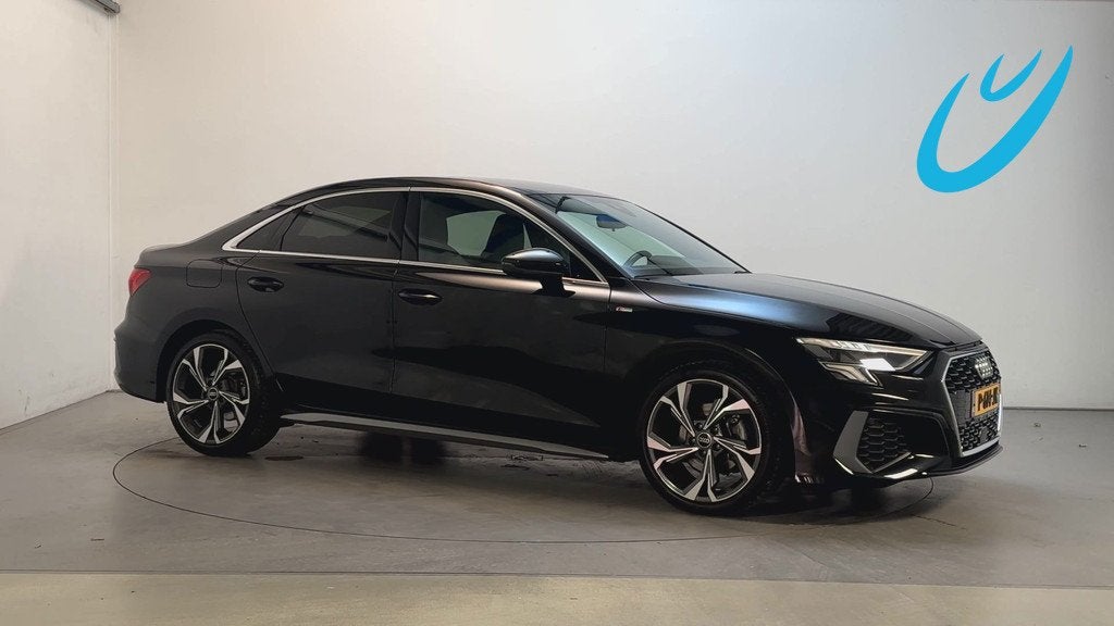 Audi A3 Limousine 35 TFSI S edition S-Line Adaptive Cruise N, Auto's, Audi, 4 cilinders, Leder en Stof, Zwart, Origineel Nederlands