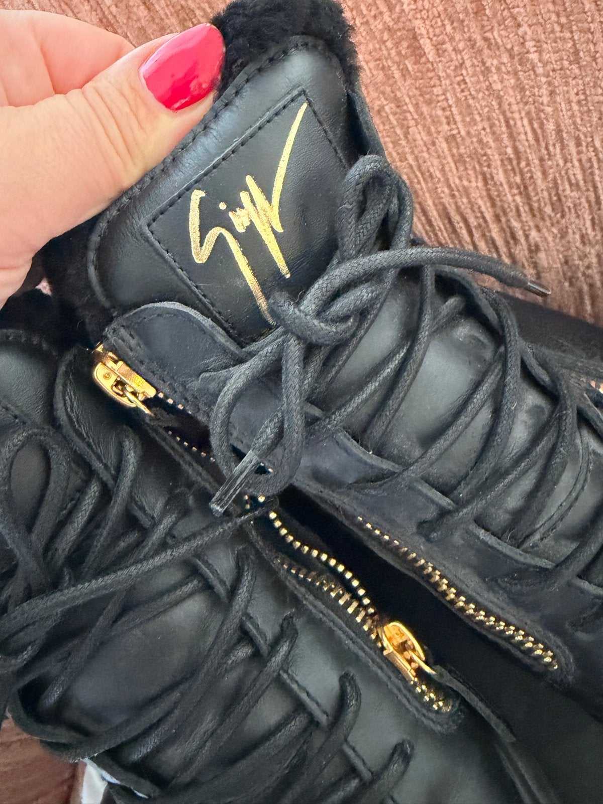 Giuseppe Zanotti sneakers met bont en ritsen, Ophalen of Verzenden, Zo goed als nieuw, Zwart, Sneakers of Gympen