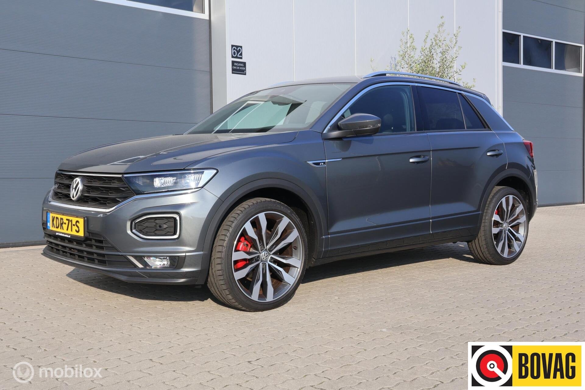 Volkswagen T-Roc 1.5 TSI DSG R-Line I Camera | ACC | LED, Zwart, 4 cilinders, Bedrijf, SUV of Terreinwagen