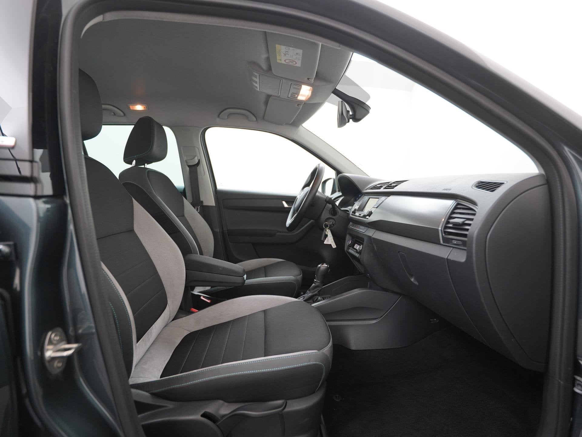 Skoda Fabia Combi 1.2 TSI DSG JOY | Stoelverwarming | ECC |, Auto's, 12 maanden, Gebruikt, 49 €/maand, Origineel Nederlands