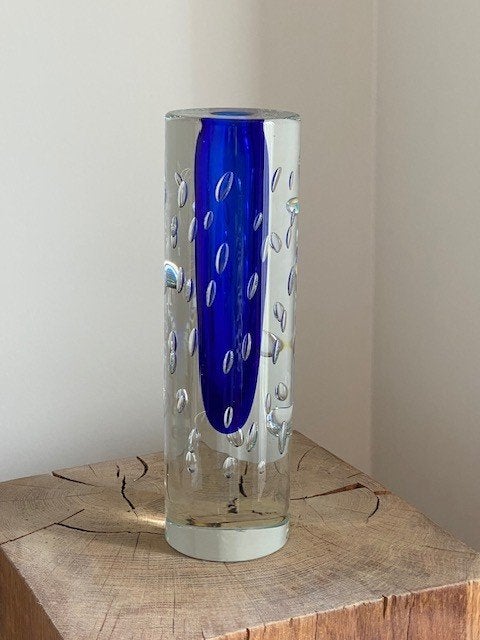 Beranek Glassworks Skrdlovice Tsjechie zware Sommerso vaas, Antiek en Kunst, Verzenden