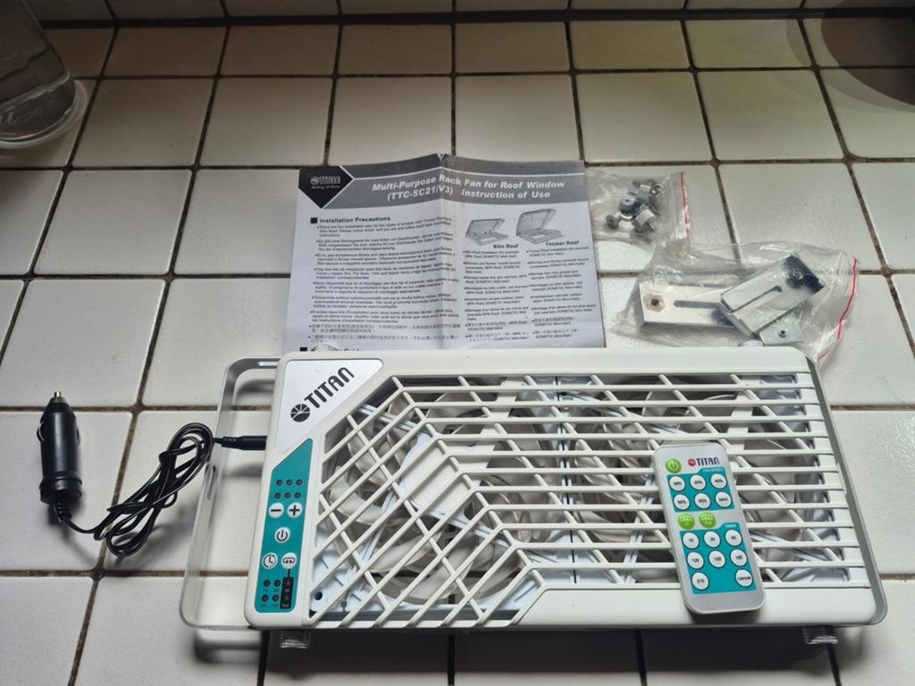Titan Dakluik Ventilator met Afstandsbediening, Ophalen of Verzenden, Zo goed als nieuw