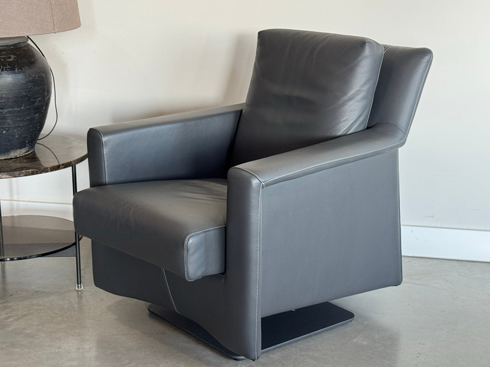 Leolux Timandra Draaifauteuil | Design - Als Nieuw