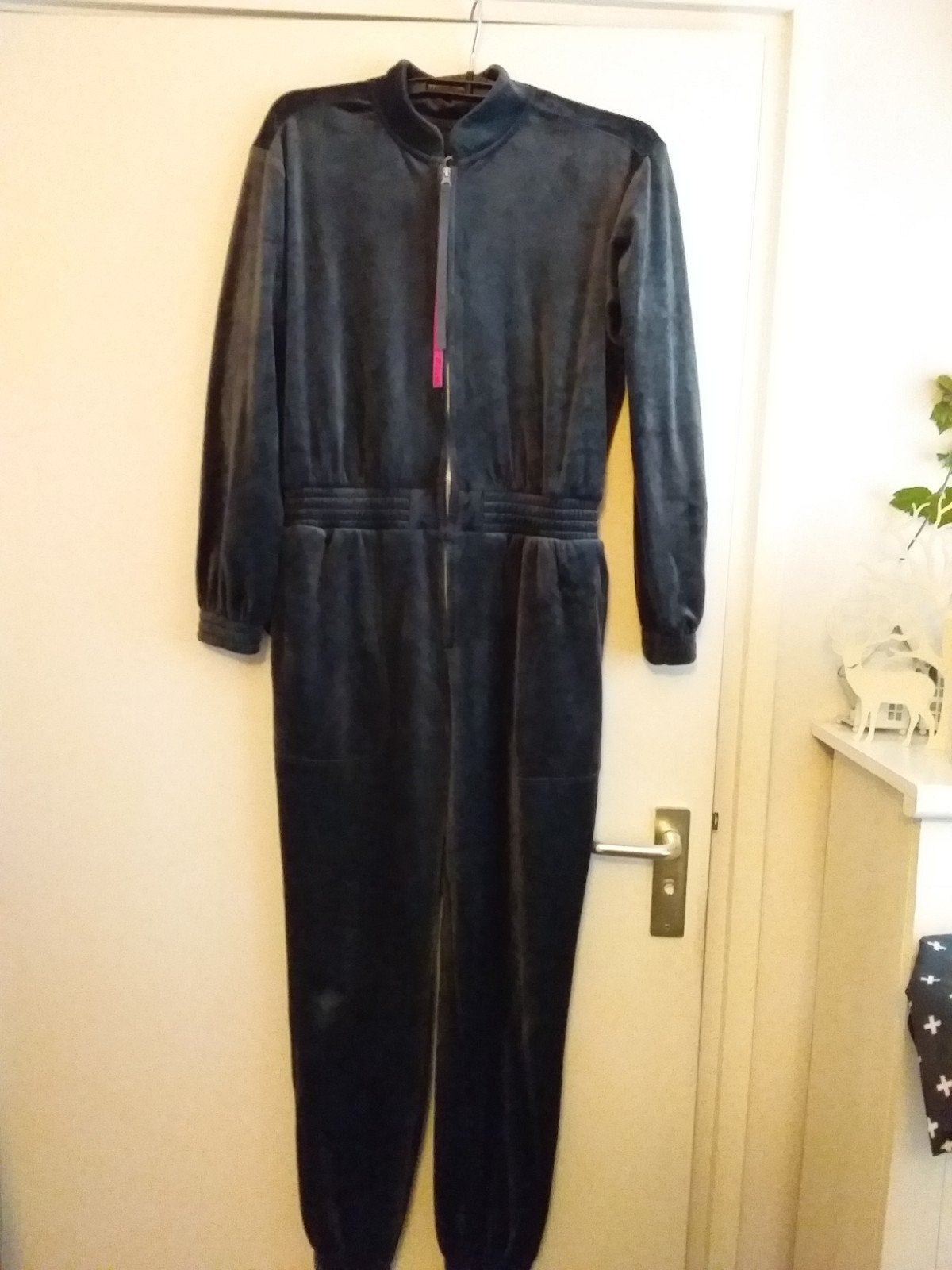 Ugg Hixson huispak/jumpsuit. Maat M, Kleding | Dames, Huispakken, Ophalen of Verzenden, Zo goed als nieuw, Grijs