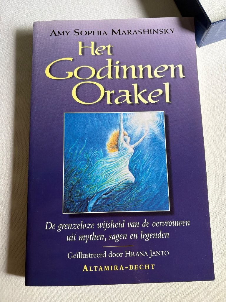 Het godinnen Orakel kaartenset + boek met uitleg, Ophalen of Verzenden, Zo goed als nieuw, Tarot of Kaarten leggen, Overige typen
