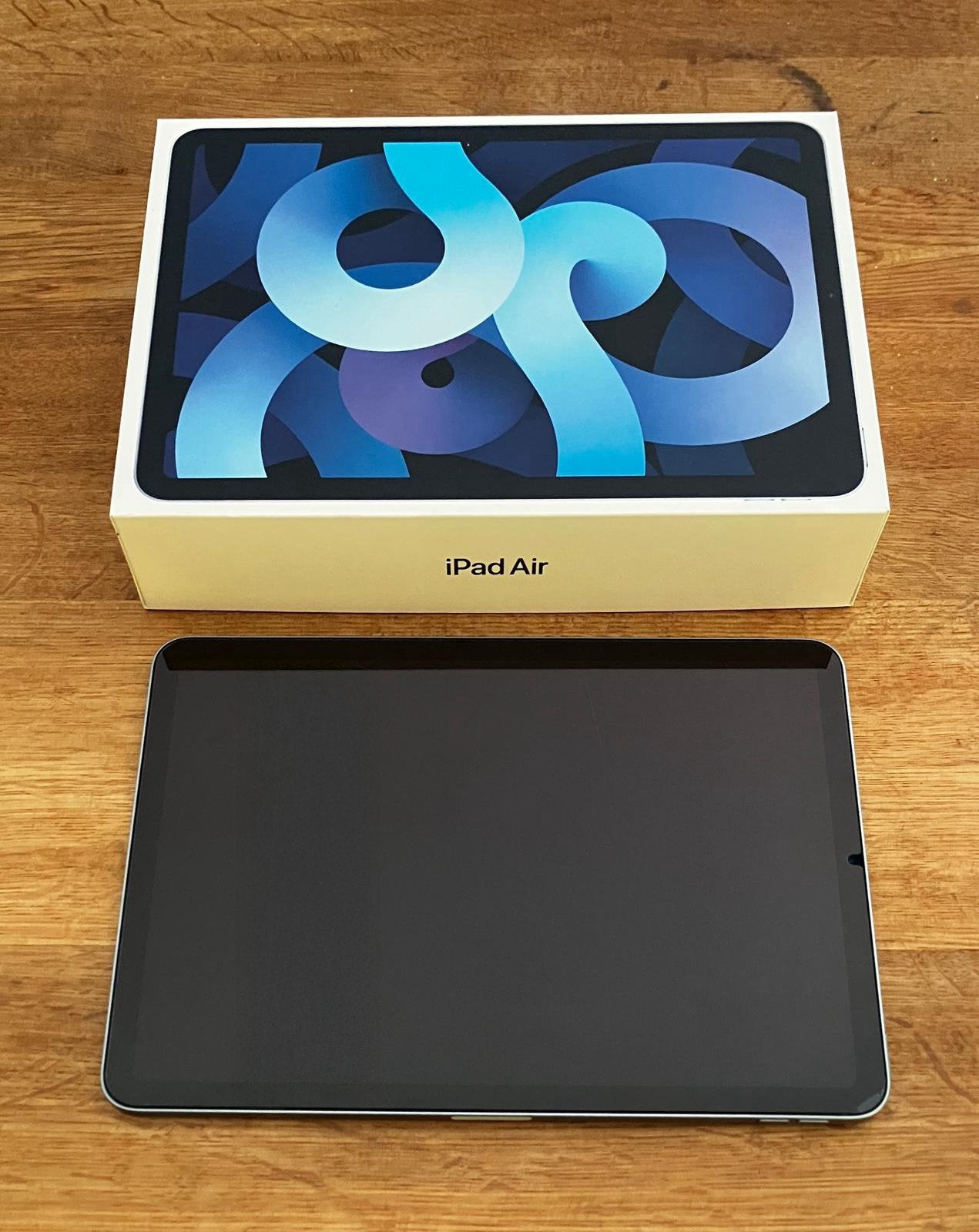 Zeer nette iPad Air 64GB in doos + gratis Pencil 2, Blauw, Apple iPad Air, 11 inch, Ophalen of Verzenden