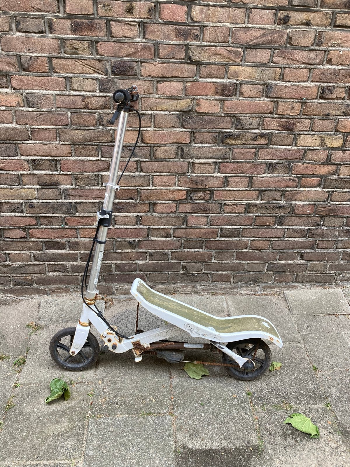 Space Scooter wit - Gratis, Fietsen en Brommers, Ophalen, Gebruikt, Gewone step