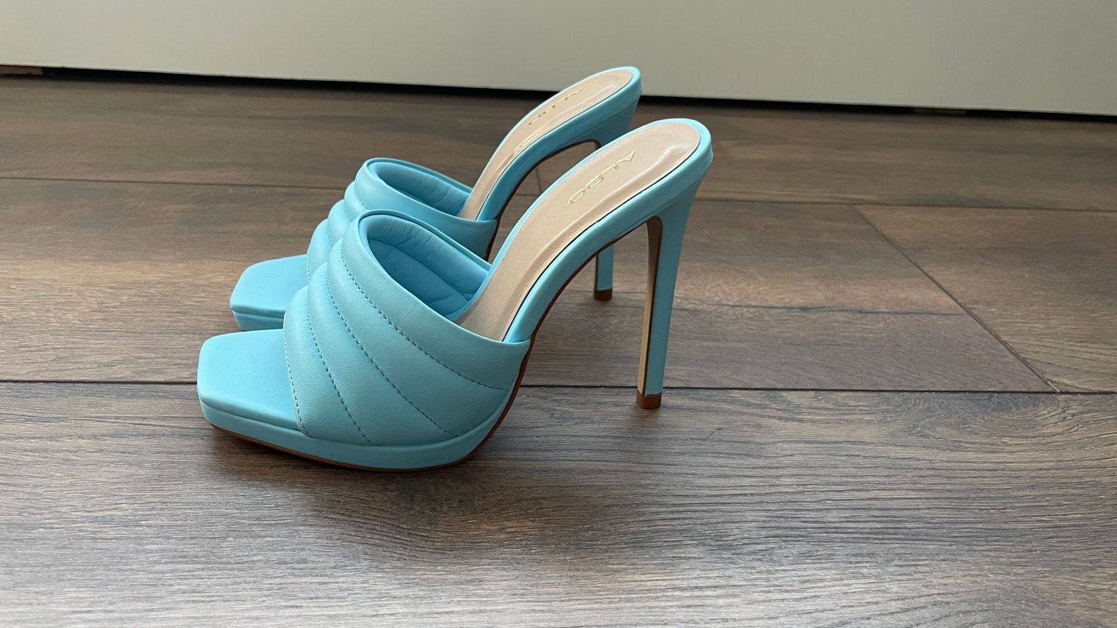 Nieuwe Aldo muiltjes maat 35 in lichtblauw, Ophalen of Verzenden, Nieuw, Blauw, Sandalen of Muiltjes