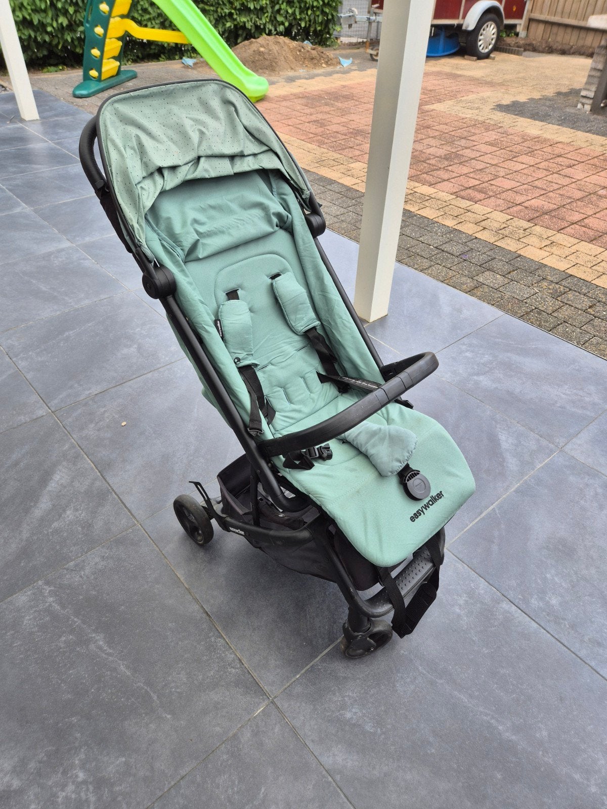 Easywalker Miley Coral Green, Kinderen en Baby's, Buggy's, Ophalen, Gebruikt, Overige merken, Verstelbare rugleuning