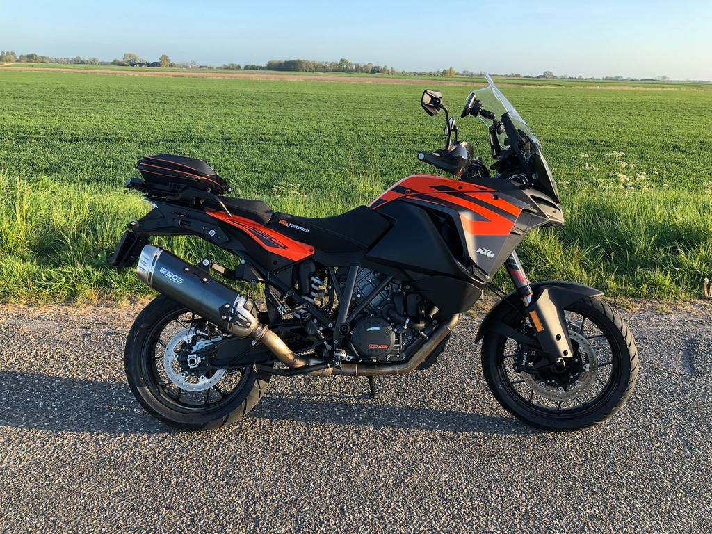 KTM 1290 Super Adventure S, 2 cilinders, Motorrijbewijs A, Handvatverwarming, Gebruikt