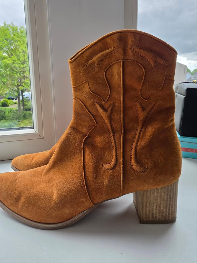 Lilian Ibiza Cowboy Laarsjes Maat 43 - Zo goed als nieuw, Kleding | Dames, Schoenen, Bruin, Lage of Enkellaarzen, Ophalen of Verzenden