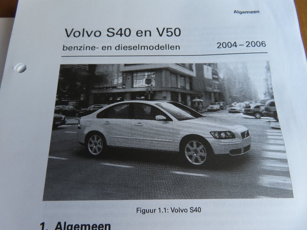Vraagbaak Volvo S40, Volvo V50 benzine diesel af 2004 464blz, Auto diversen, Handleidingen en Instructieboekjes, Ophalen of Verzenden
