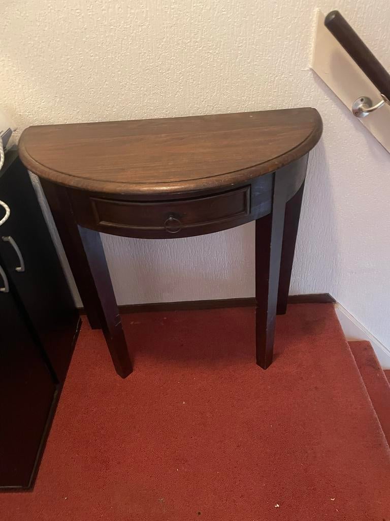 Halfronde houten sidetable met lade, Huis en Inrichting, Tafels | Sidetables, Ophalen of Verzenden, Zo goed als nieuw