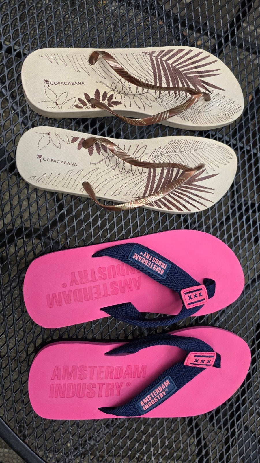 Nieuwe teenslippers maat 41/42, Ophalen