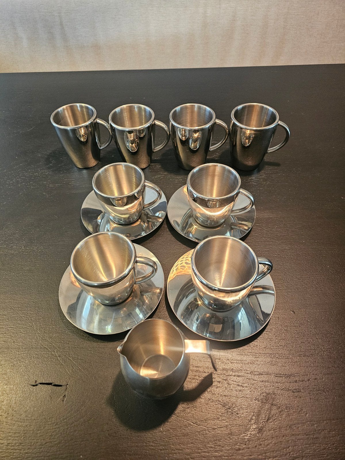 4 koppen en schotels, 4 theebekers en 1 melkkannetje, Ophalen of Verzenden, Zo goed als nieuw, Zilver, HEMA