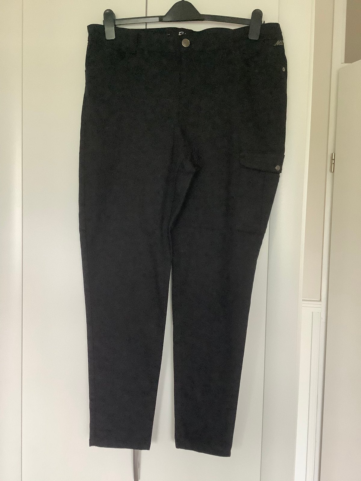 NW zwarte broek maat 48, Kleding | Dames, Grote Maten, Ophalen of Verzenden, Nieuw, Zwart, Broek of Spijkerbroek