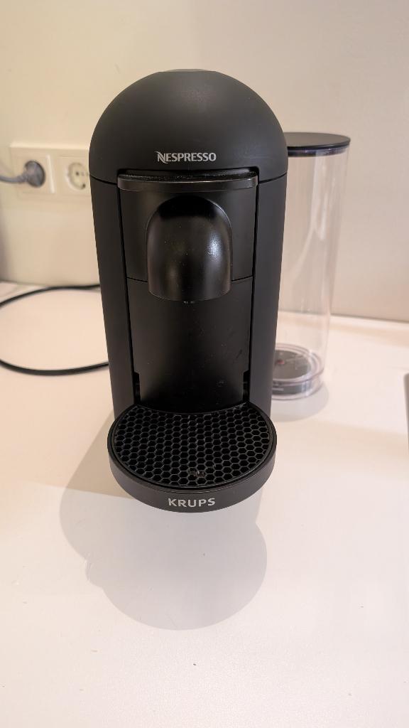 Nespresso Vertuo Plus Krups, Witgoed en Apparatuur, Koffiezetapparaten, Zo goed als nieuw, Koffiepads en cups, Espresso apparaat