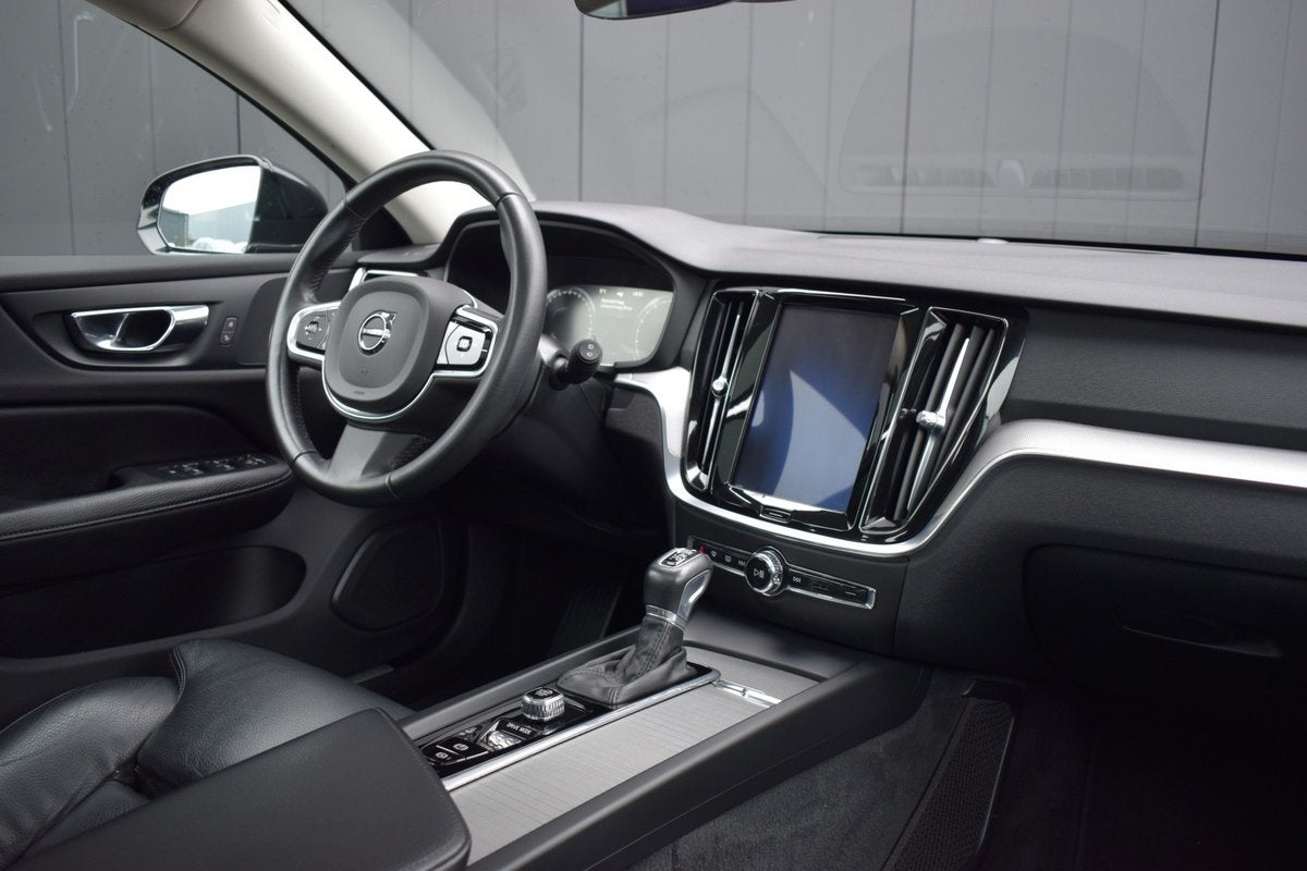 Volvo V60 2.0 T5 250pk Automaat Inscription Zwart Leder | Pa, Auto's, 15 km/l, 4 cilinders, Zwart, Leder