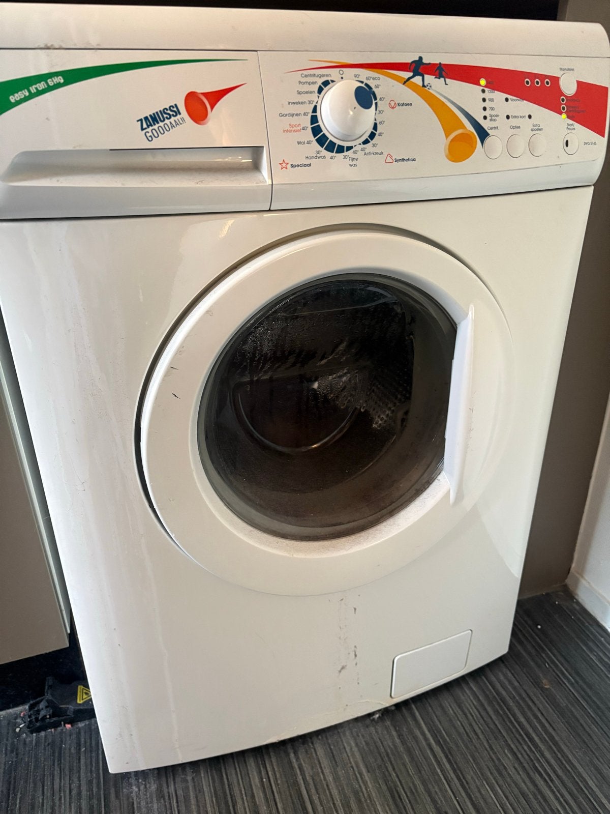 Zanussi wasmachine, Ophalen, Gebruikt, 1200 tot 1600 toeren, 85 tot 90 cm