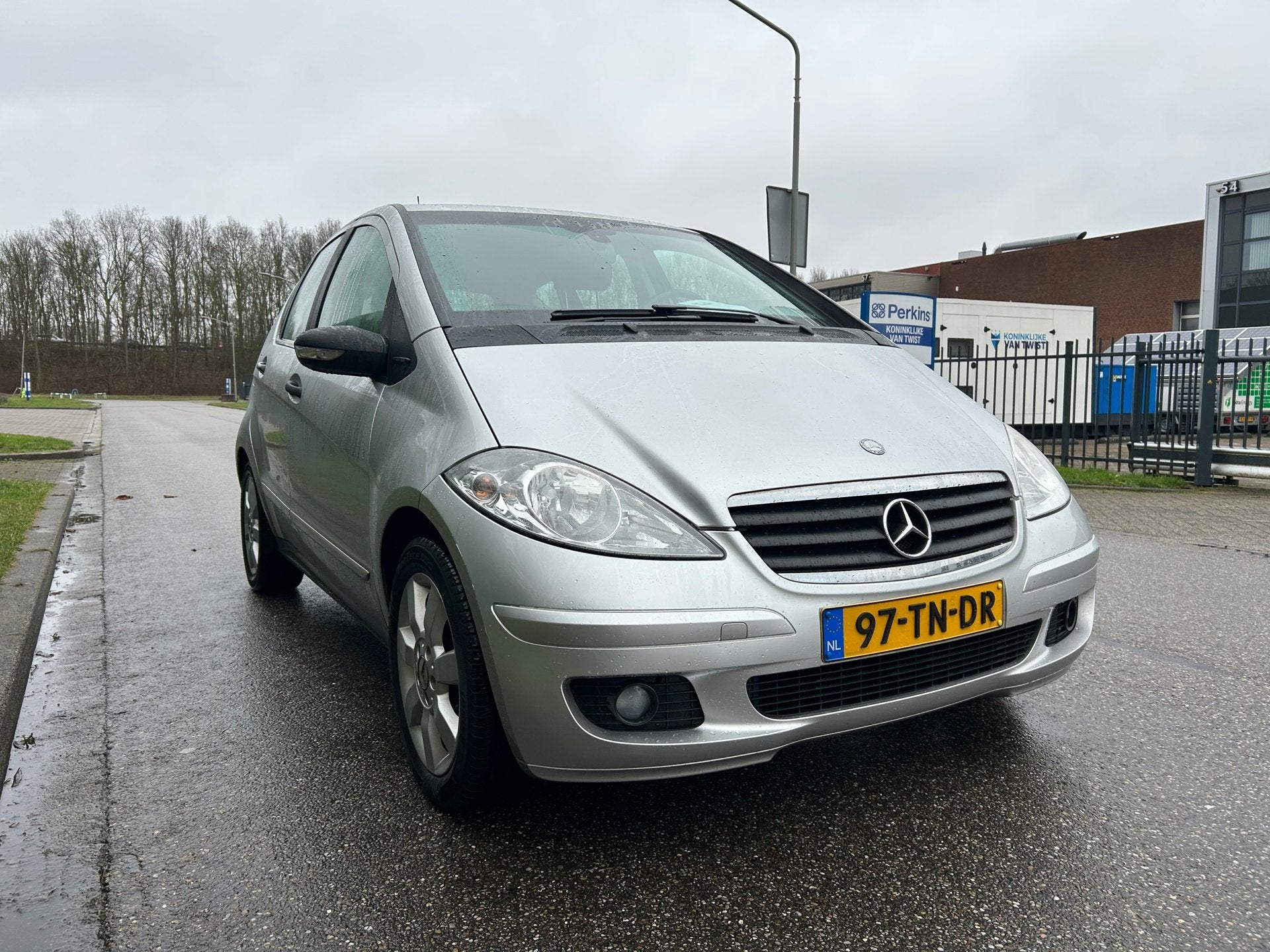 Mercedes-Benz A-klasse 150 Classic, Auto's, Voorwielaandrijving, Zwart, Electronic Stability Program (ESP), 49 €/maand