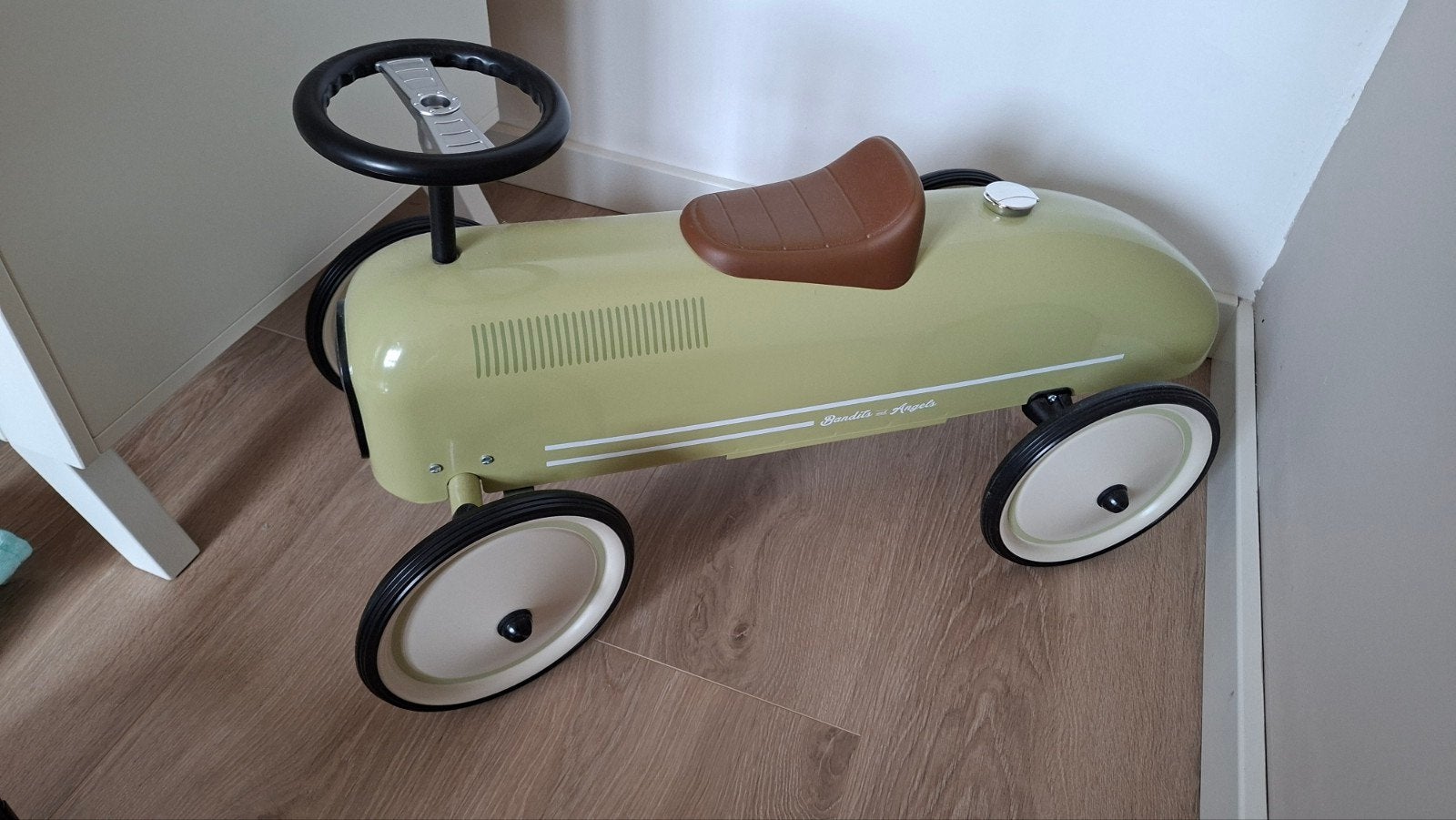 Baghera Rider Classic Loopauto - Olijfgroen, Ophalen, Zo goed als nieuw, Loopvoertuig