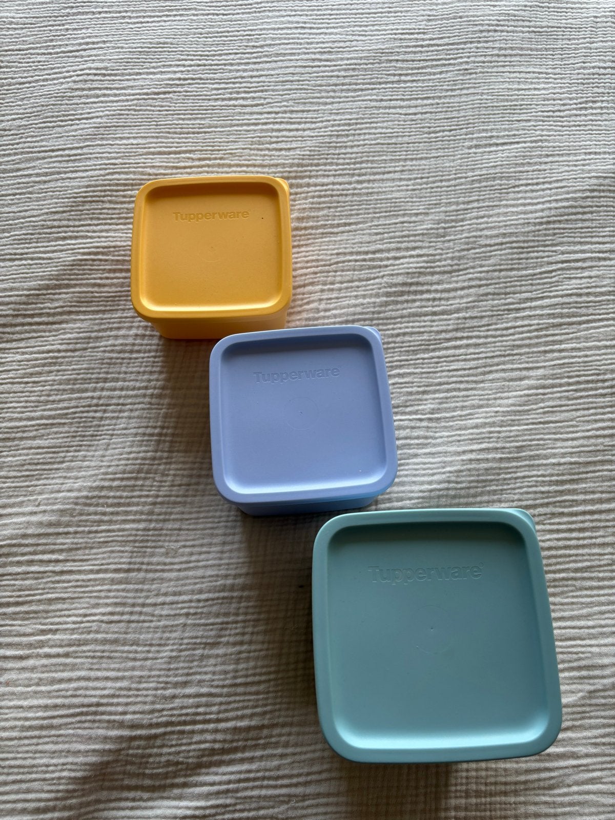 Tupperware bewaardozen set van 3 - Geel, Paars, Groen, Overige kleuren, Bewaardoos, Verzenden, Luchtdicht