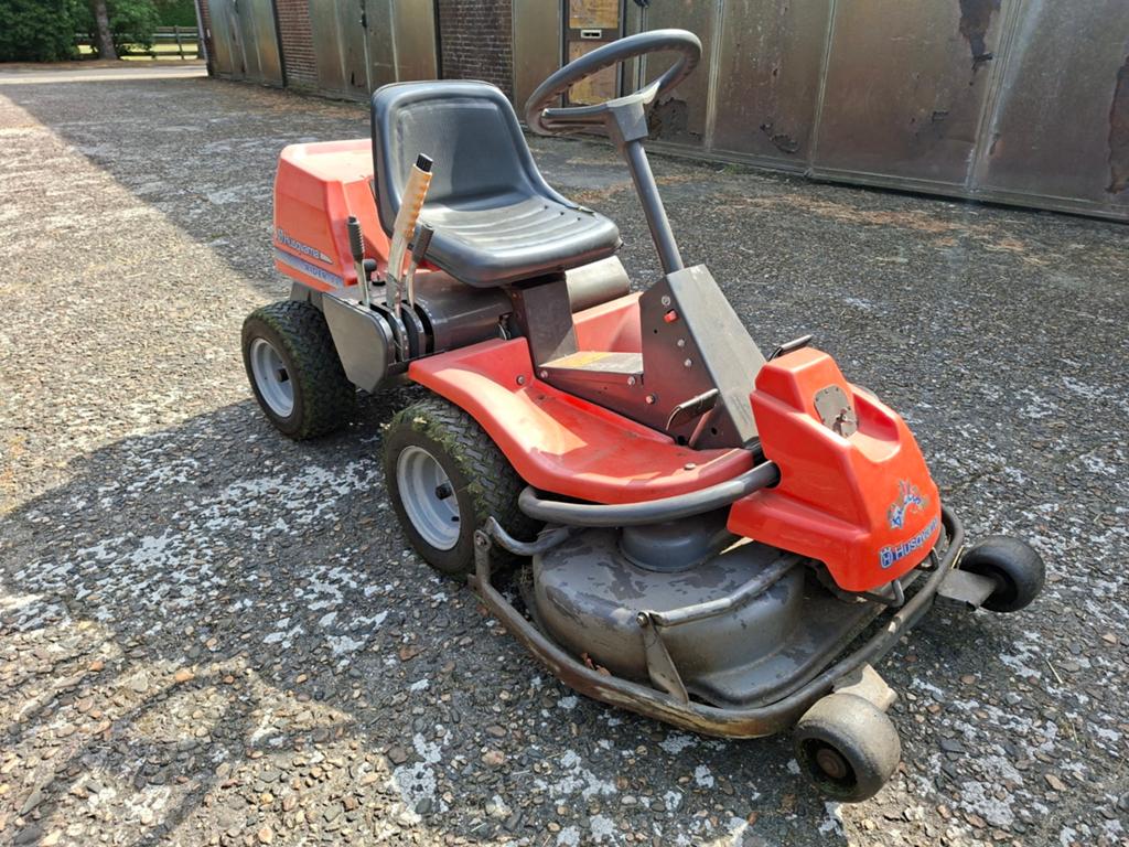 Husqvarna Rider 11 Zitmaaier - Perfect voor uw tuin!, Ophalen, Gebruikt, Versnellingen, 90 tot 120 cm