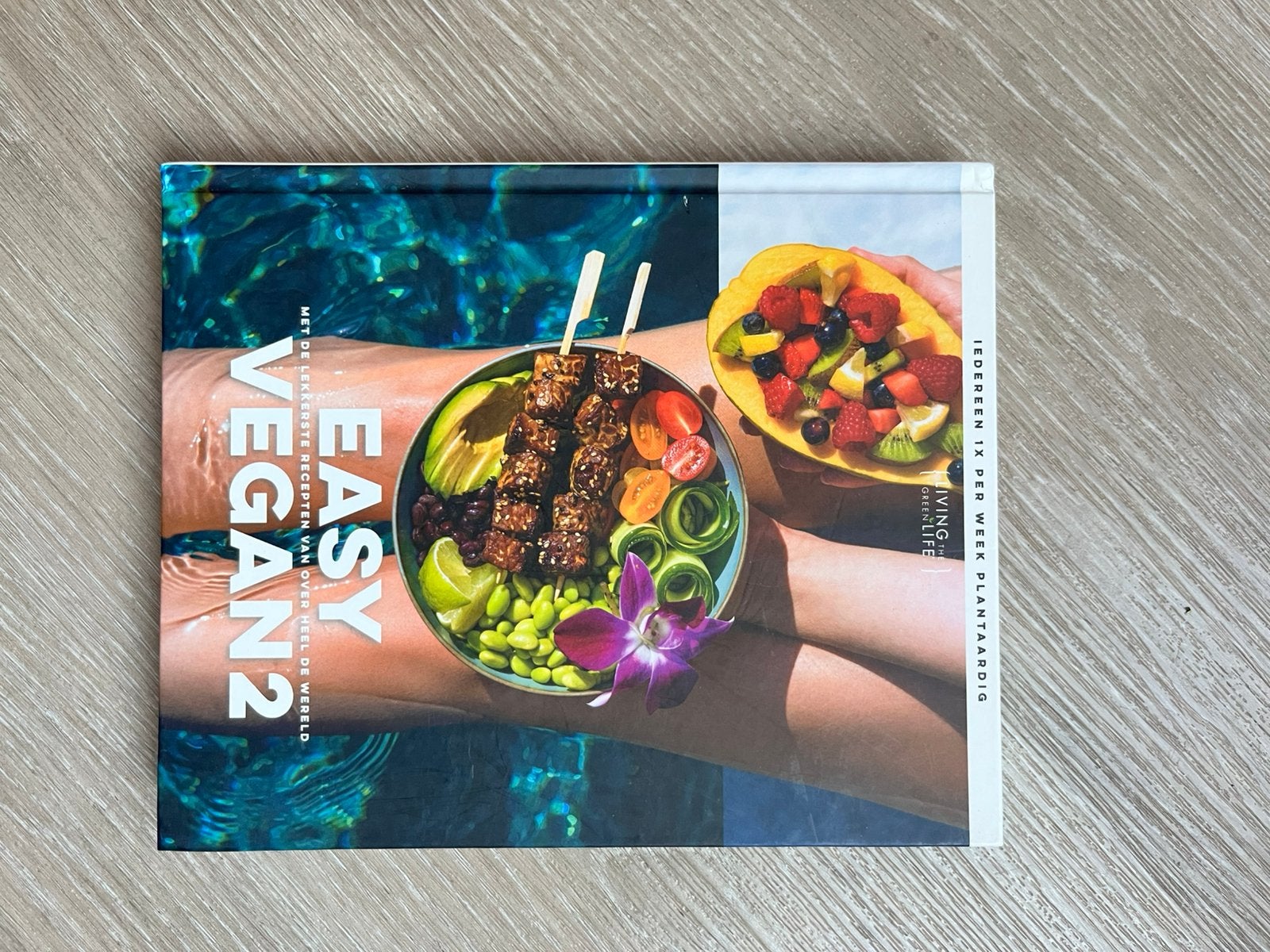 Living the Green life - 2, Ophalen of Verzenden, Zo goed als nieuw, Living the Green life