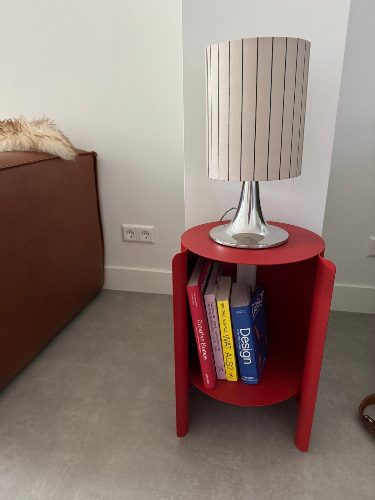 Rood bijzettafel noo.ma WA, Rood, Ophalen, Zo goed als nieuw