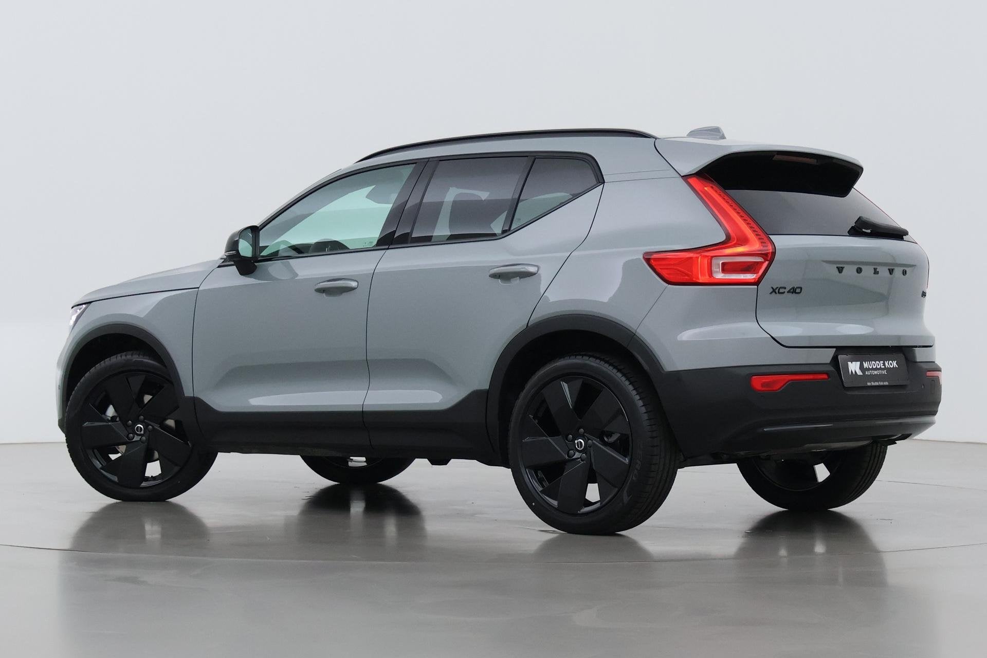 Volvo XC40 2.0 B3 Plus Black Edition | Harman/Kardon | BLIS, Auto's, Gebruikt, Euro 6, 4 cilinders, 1969 cc