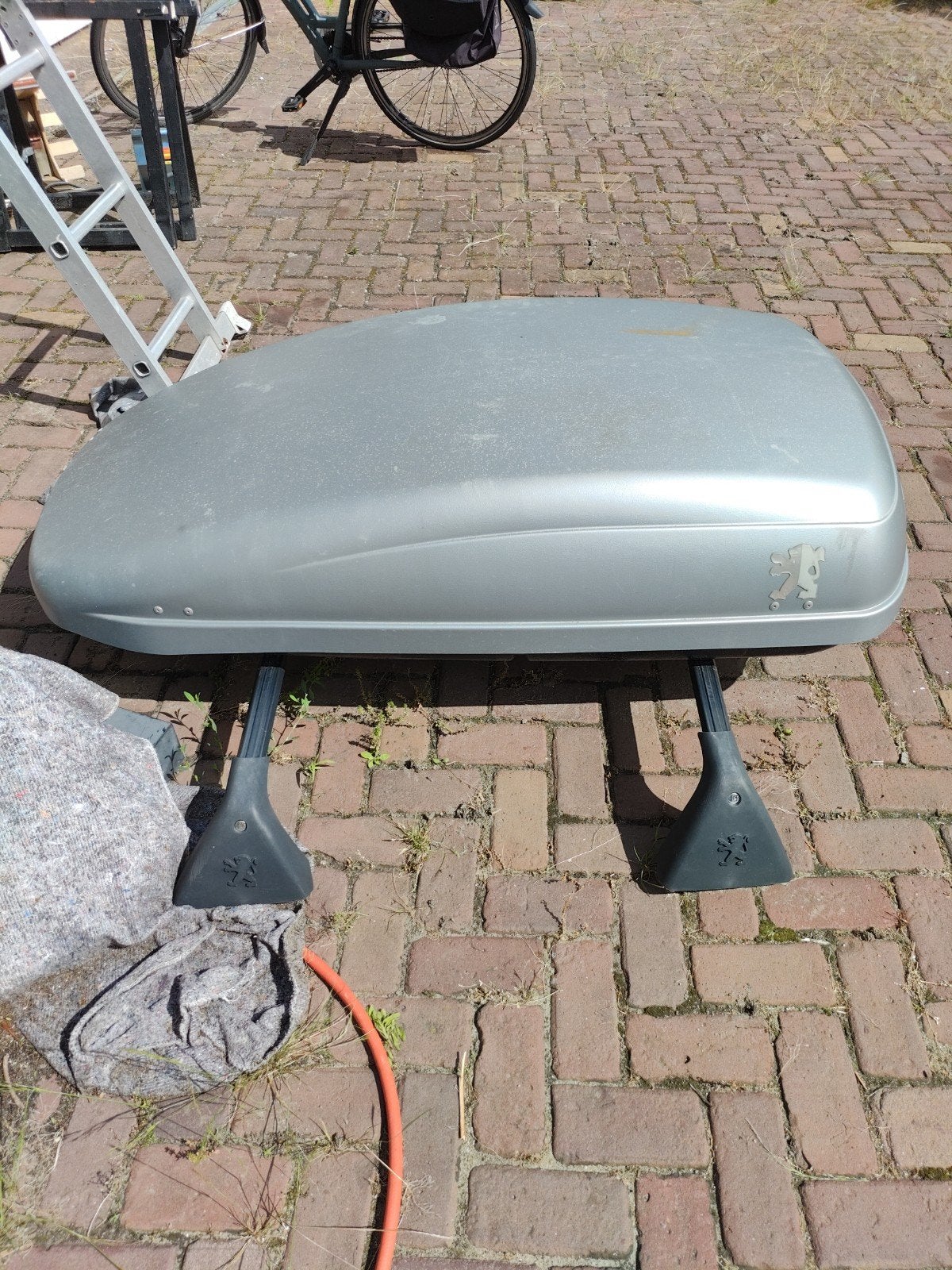 Dakdragers met dakkoffer voor Peugeot 3008/5008 (2009-2017), Ophalen, Gebruikt