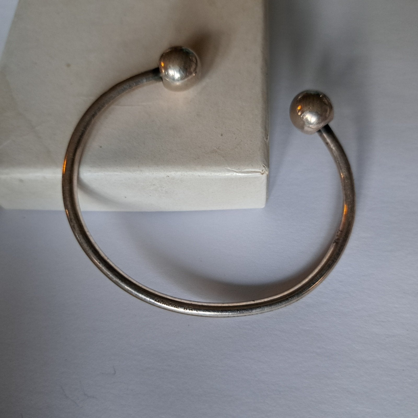 Mondial armband magnetisch, Sieraden, Tassen en Uiterlijk, Verzenden, Gebruikt, Zilver, Overige materialen