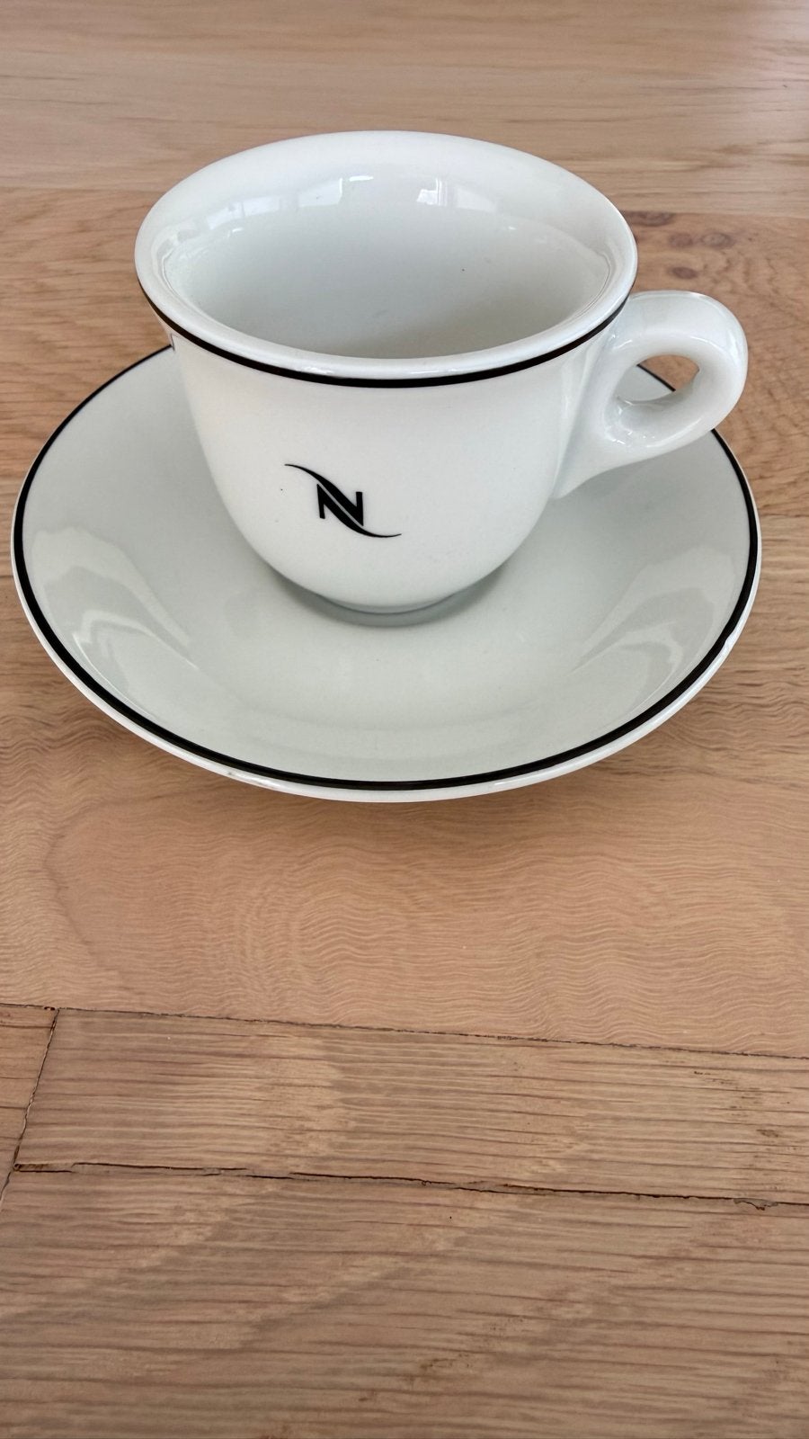 Nespresso espresso kopjes met schotels - 3 stuks, Huis en Inrichting, Keuken | Servies, Overige merken, Keramiek, Ophalen of Verzenden