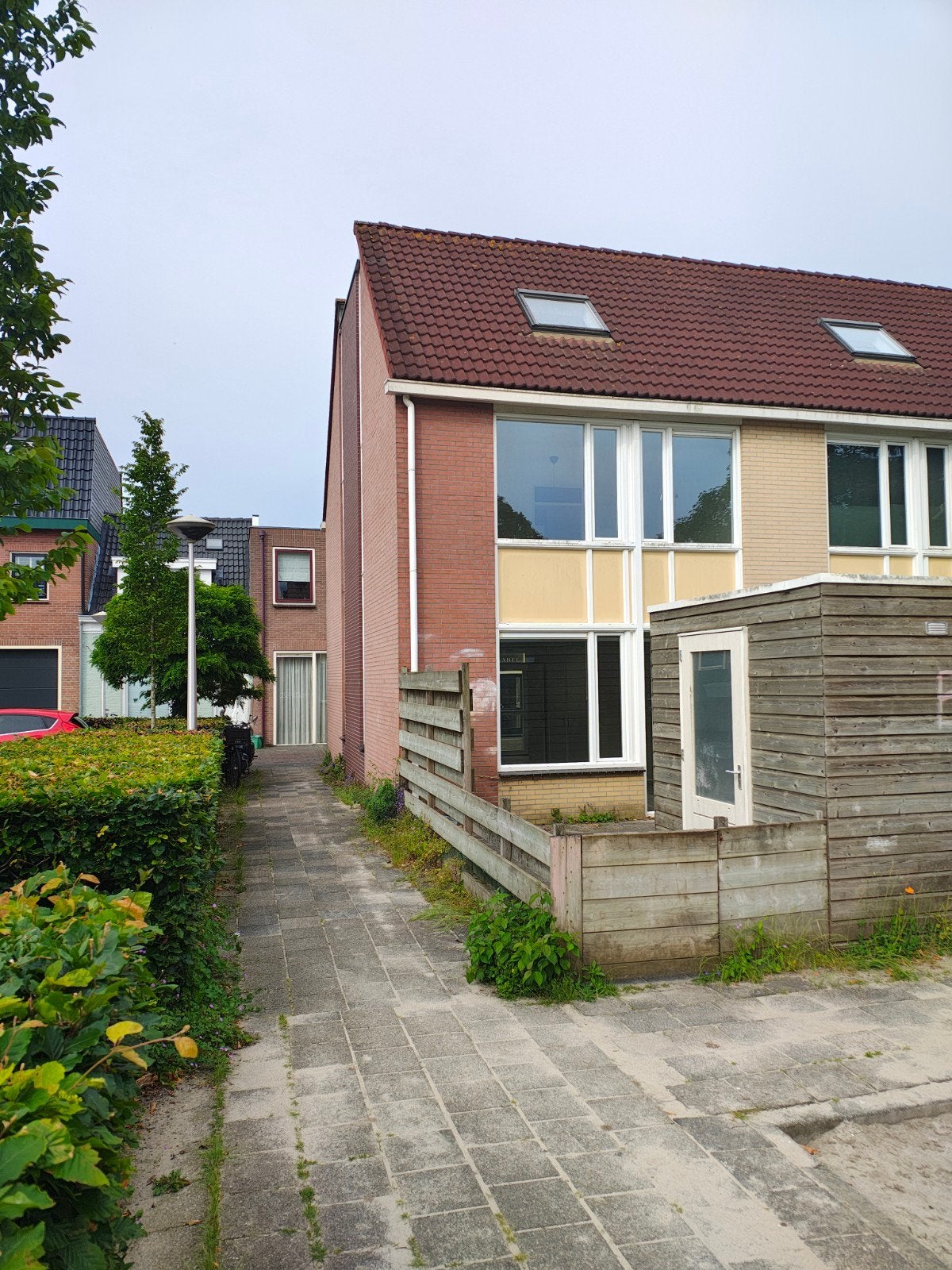 Huur woning, Huizen en Kamers, Huizen te huur, Hoekwoning