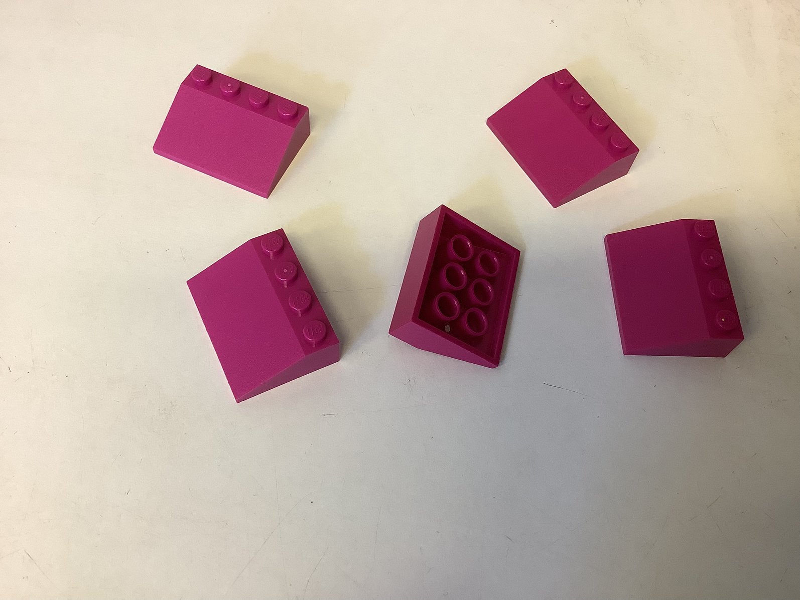 Lego dakpan 33 3x4 magenta, Ophalen of Verzenden, Gebruikt, Losse stenen, Lego
