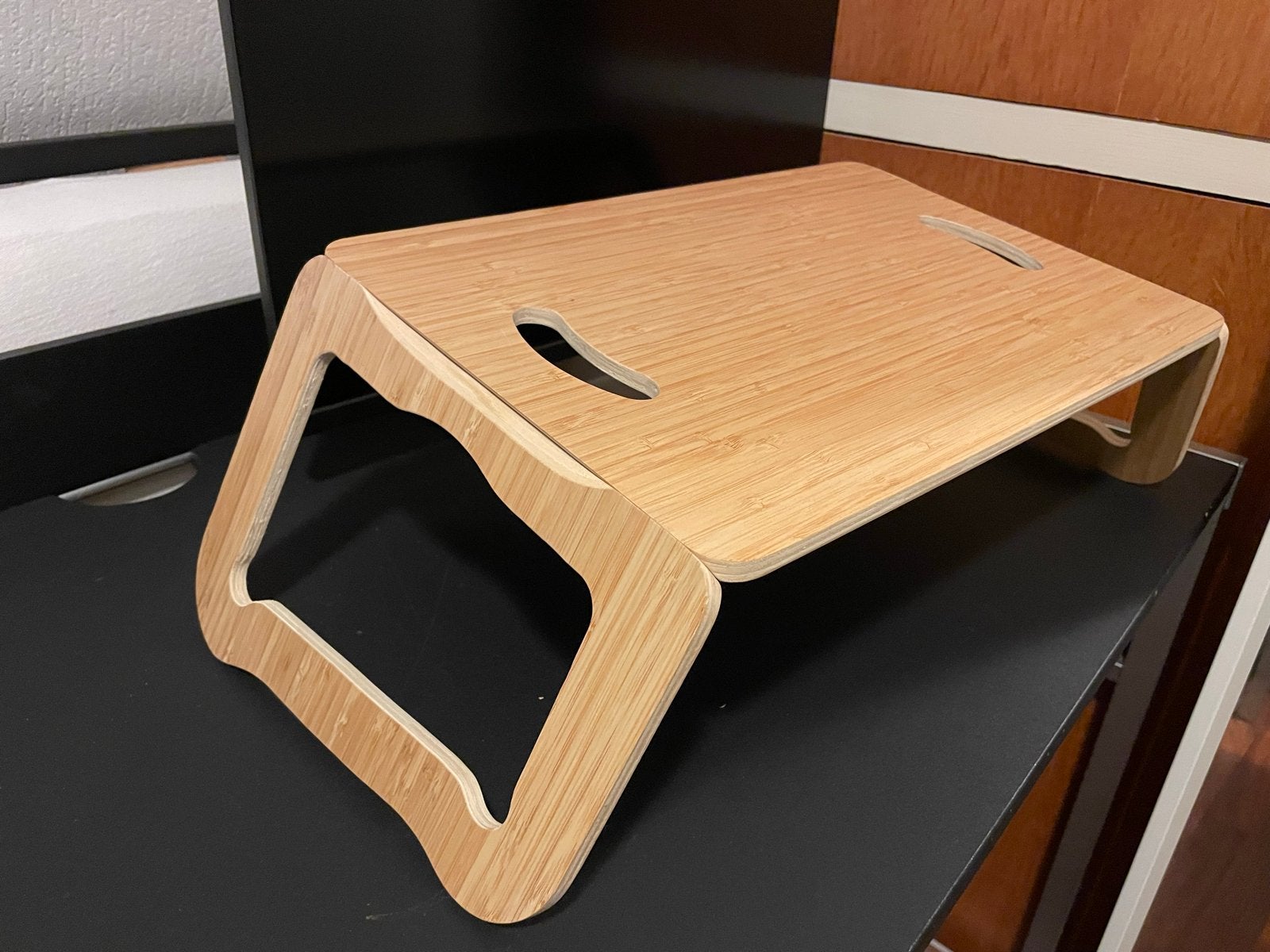 IKEA Bräda inklapbare laptoptafel laptop standaard - Bamboe, Huis en Inrichting, Ophalen, Minder dan 45 cm, 55 tot 75 cm, Zo goed als nieuw