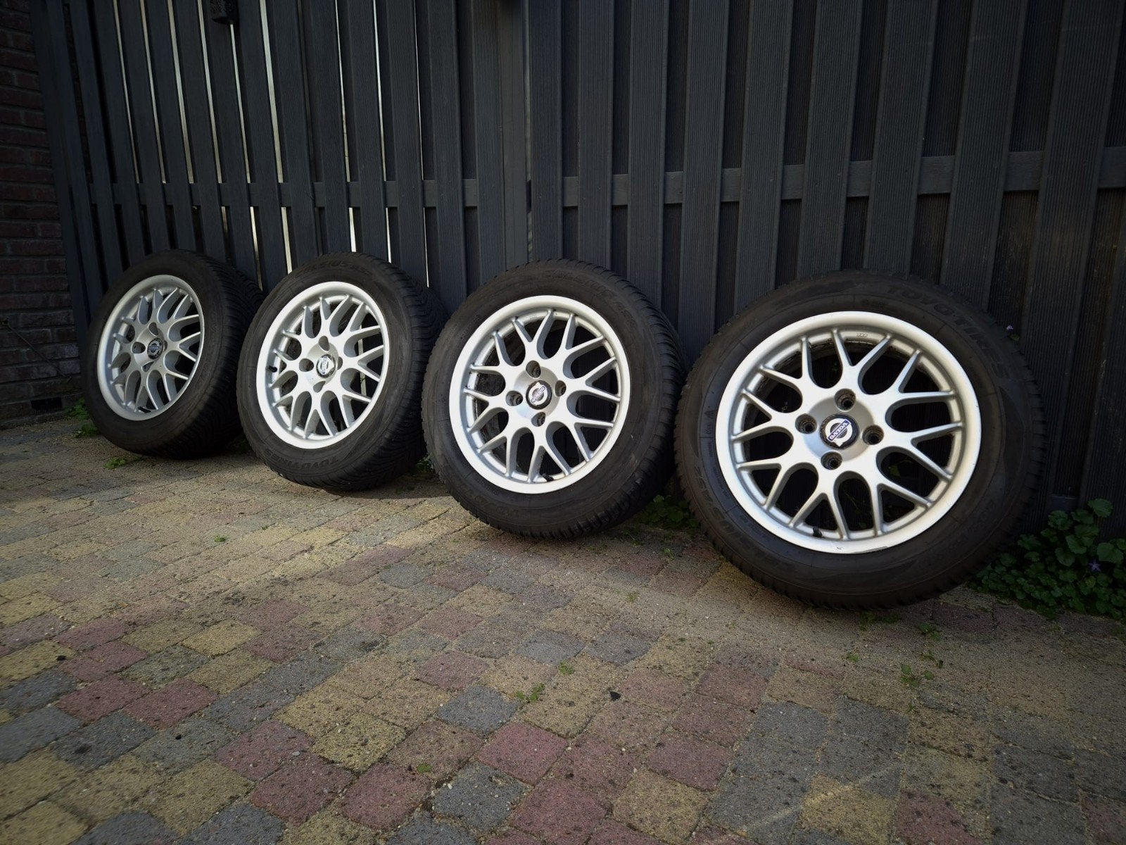 VOLVO V40/S40 VELGENSET 16" /9192998/ 4X114,3  TOYO TIRES, Ophalen, Gebruikt, 16 inch, Banden en Velgen