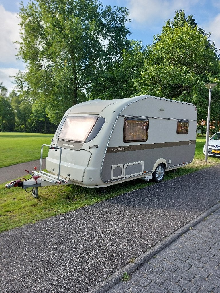 AVENTO GRAND TOERISMO 430TLH mover, voortent,enz., Rondzit, Particulier, 2 aparte bedden, 4 tot 5 meter