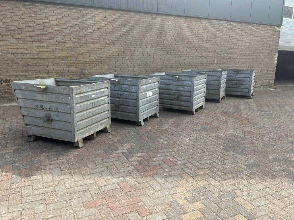 Bauer BSK90 stapelbare kiepbak voor kanteltraverse 900L, Ophalen, Gebruikt