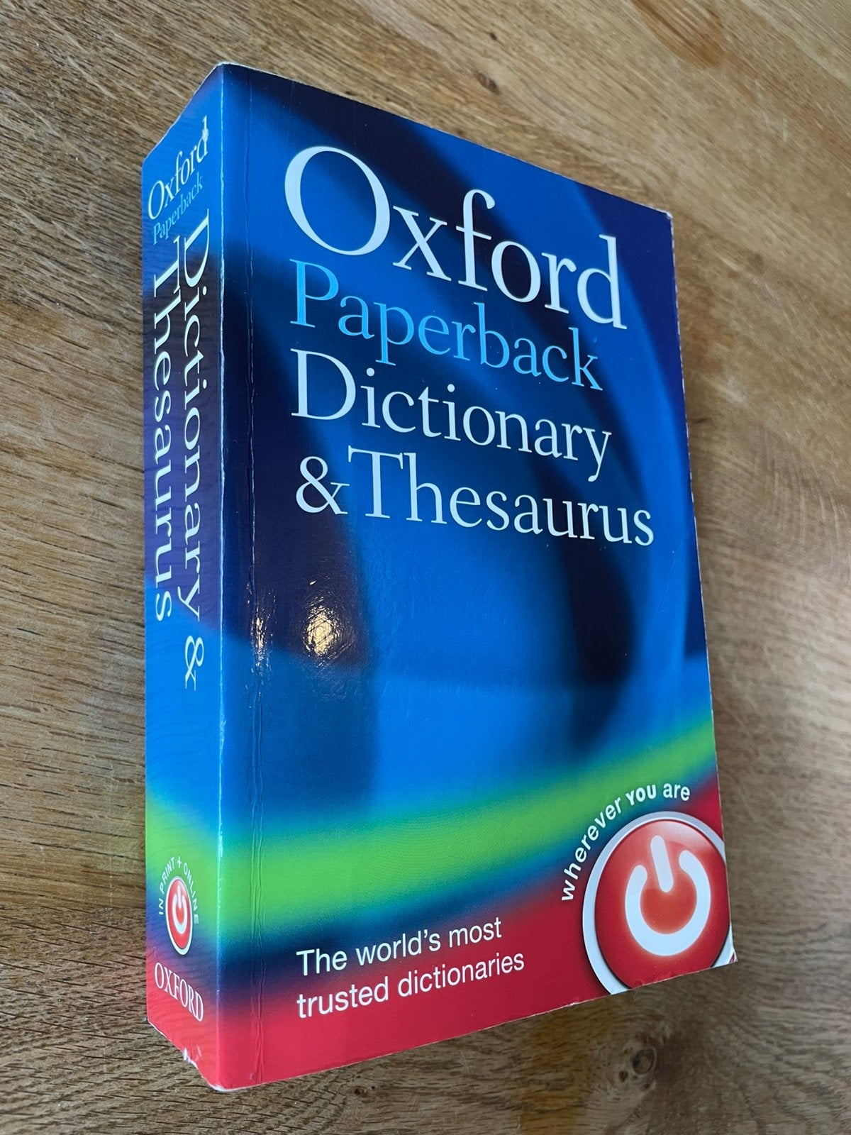 Oxford Paperback Dictionary & Thesaurus, Ophalen, Oxford Dictionaries