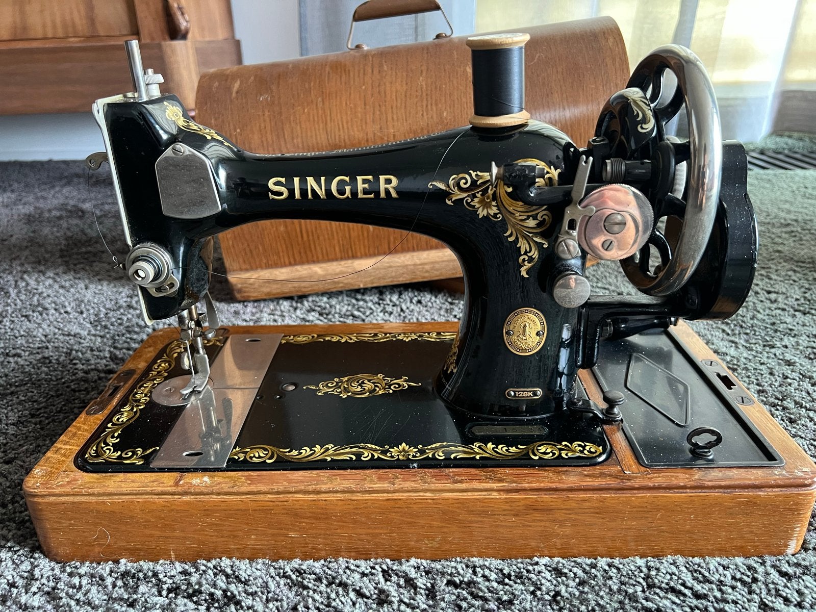 Antieke Singer 128K Naaimachine met Houten Koffer, Ophalen