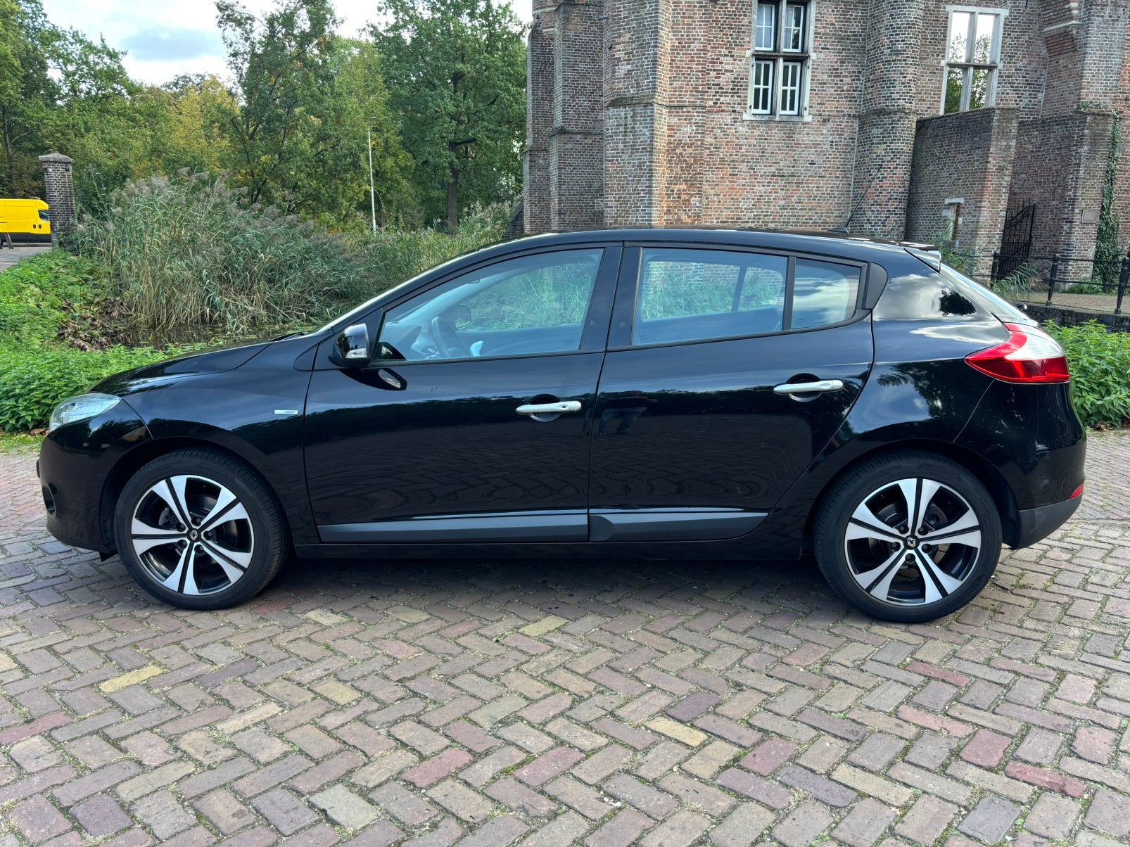 Renault Mégane 1.4 TCE 96KW HB 2011 Zwart