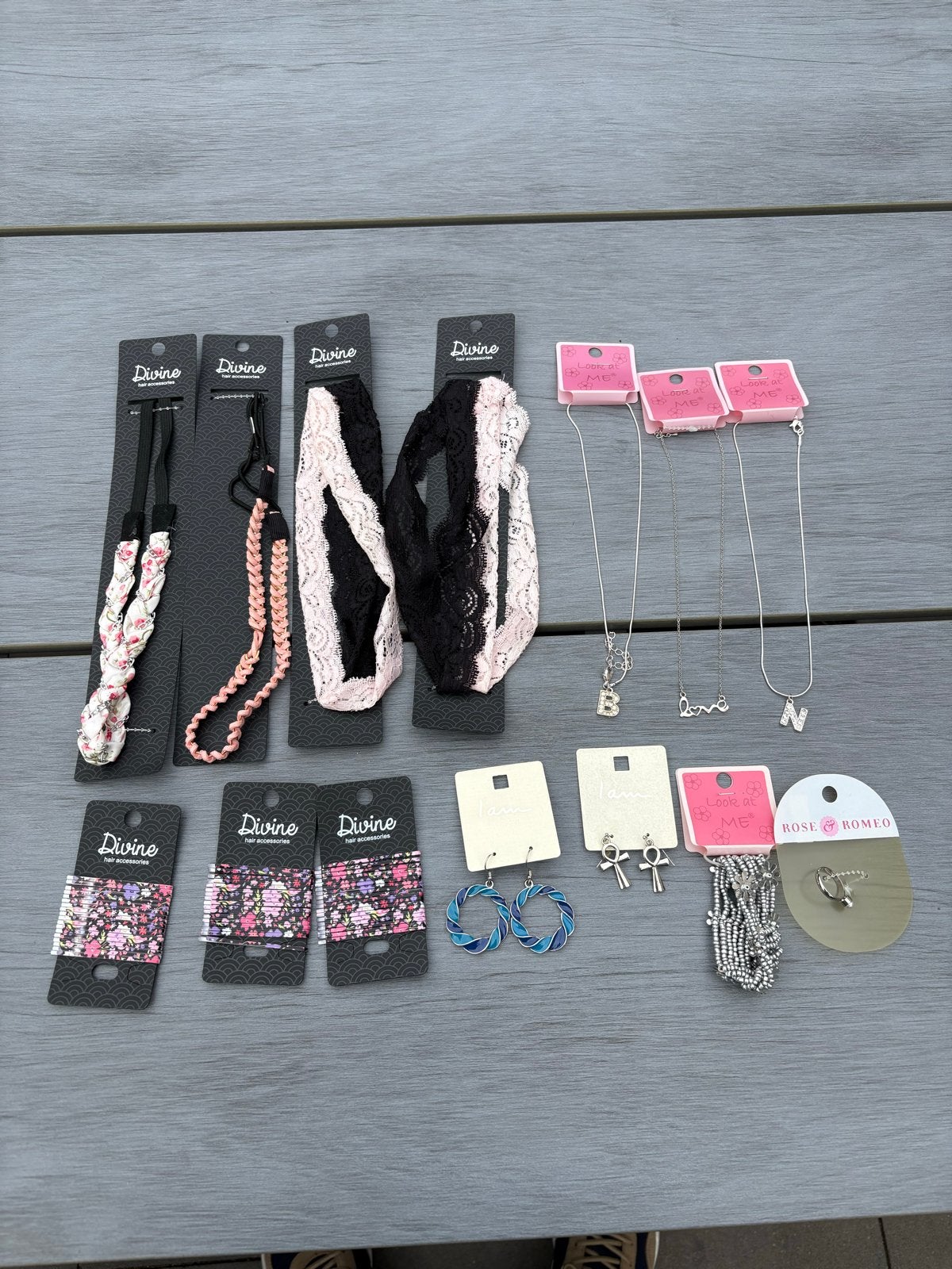 Diverse sieraden en haaraccessoires, nieuw, Overige kleuren, Nieuw, Ophalen of Verzenden, Overige materialen