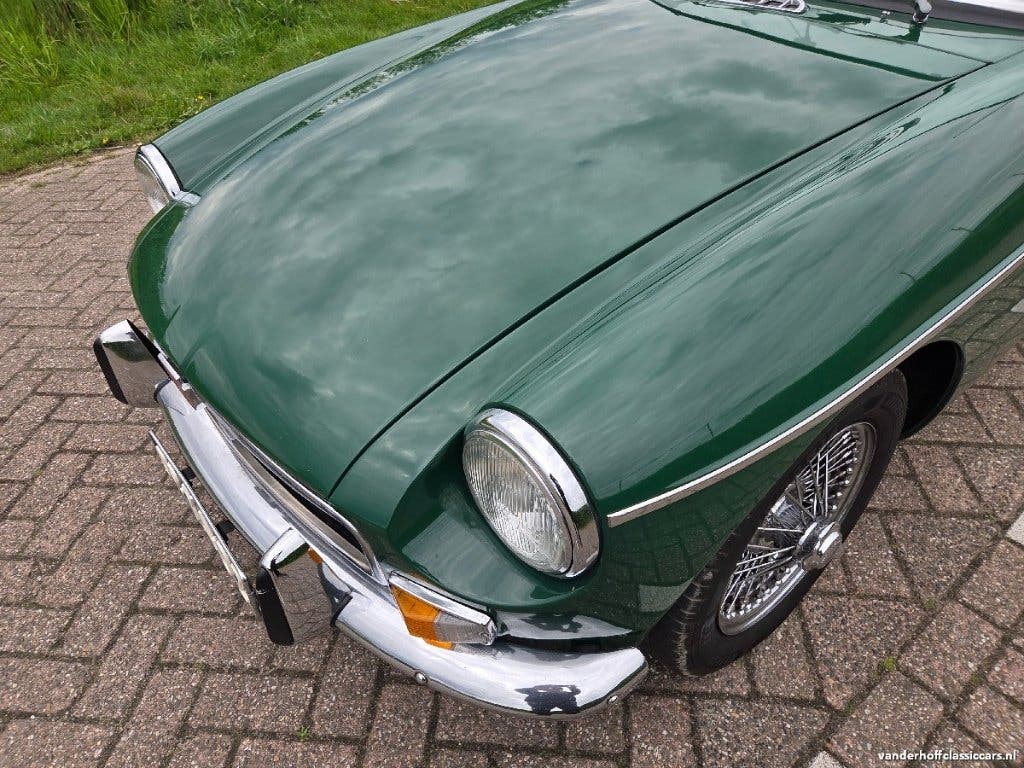 MGB Roadster (1973) – British Racing Green, foto 9