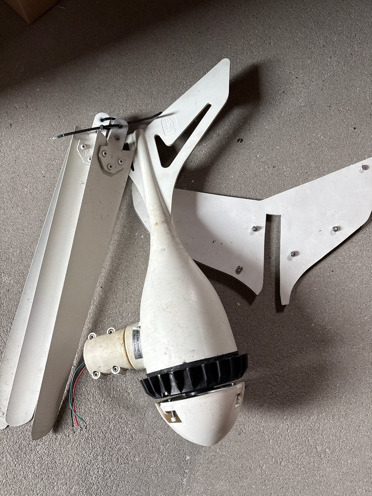 Windturbine 12V - Ideaal voor boot of camper, Ophalen, Gebruikt, Overige typen