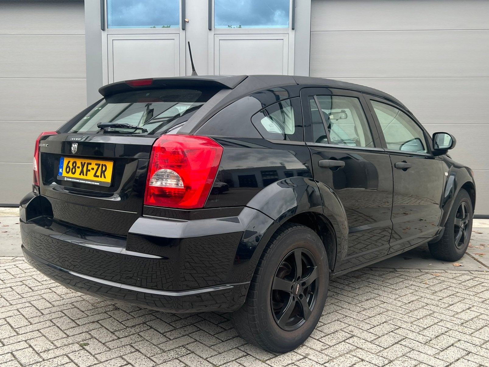 Zwarte Nette Dodge Caliber 1.8 SXT Benzine/Airco/Apk/Nap!, Voorwielaandrijving, 450 kg, 1295 kg, Zwart